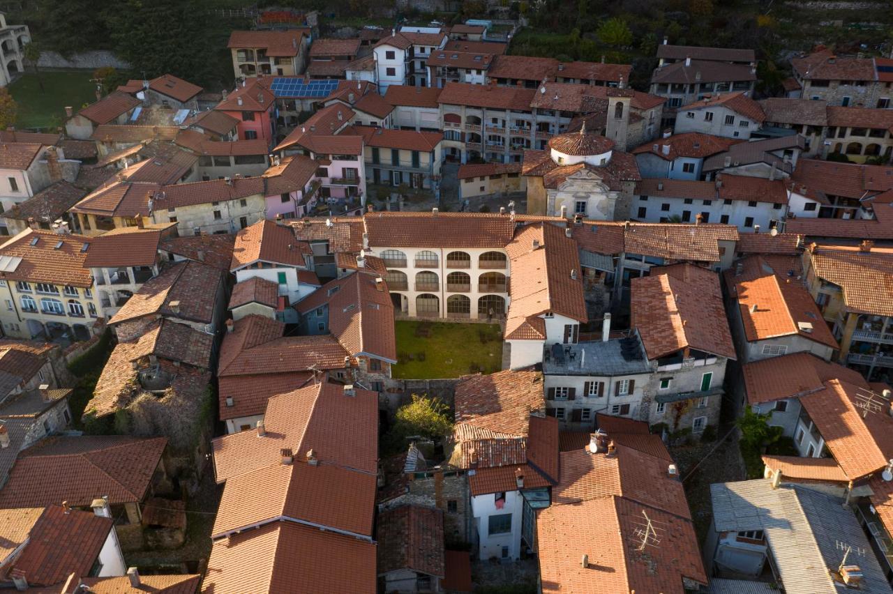 Castello CabiaglioPalazzo Mia By Icasamia Itアパートメント エクステリア 写真